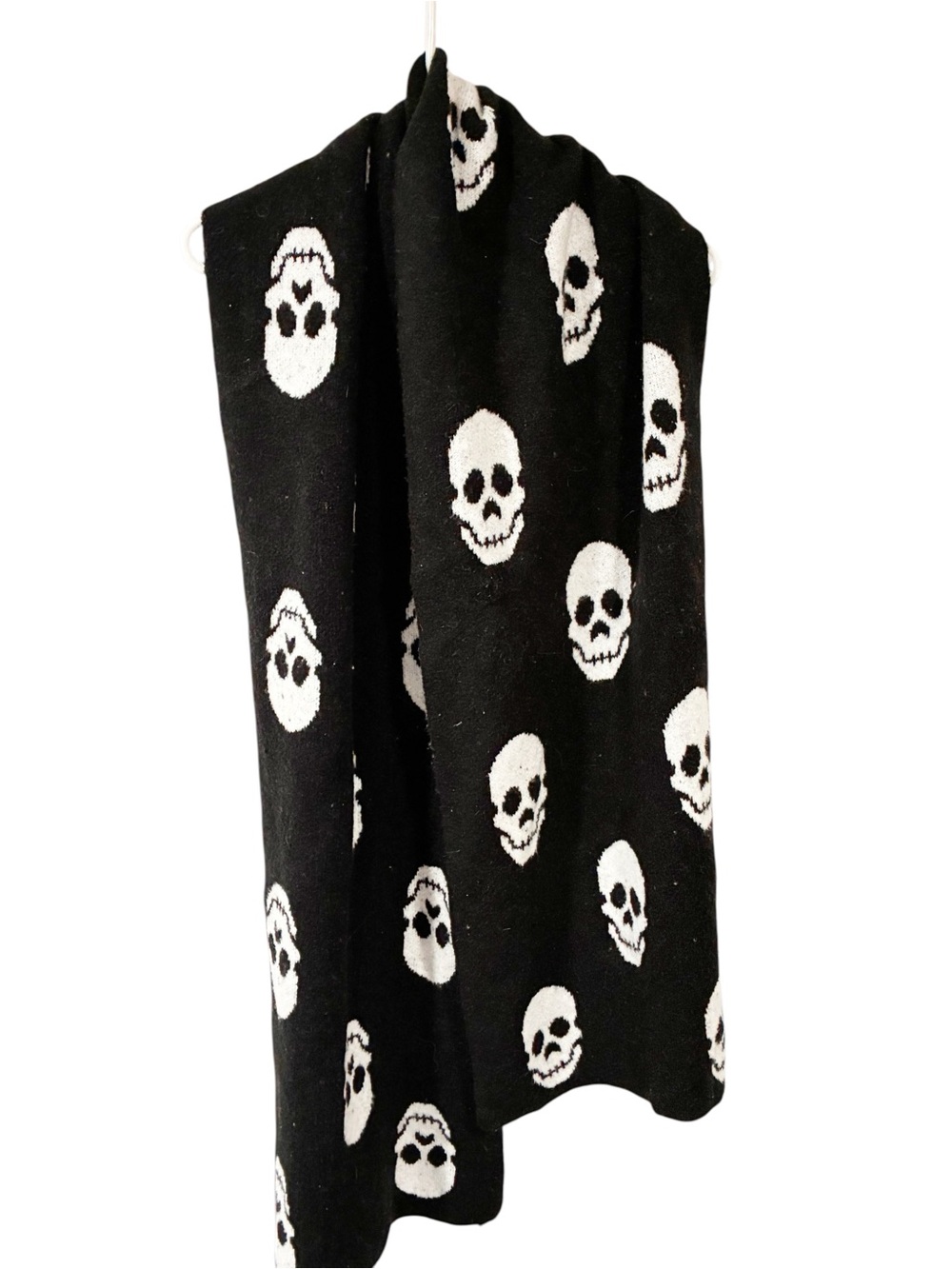 Torrid Skull Scarf Wrap Oversized Black And White Oversized Lined